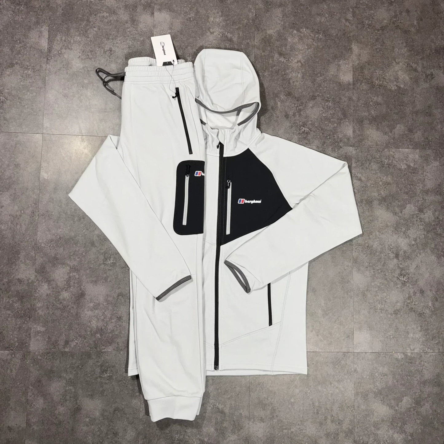bgs fleece tracksuit - white